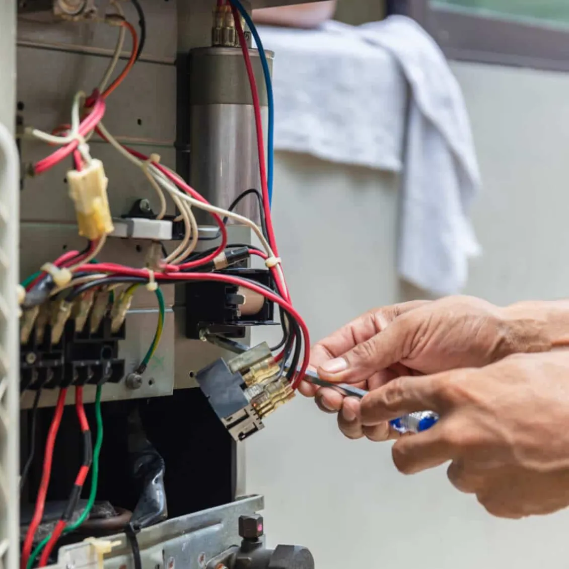 Why Does Your Aircond Trip the Circuit Breaker 7 Overloaded Circuit